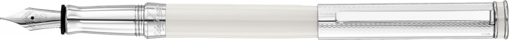 0152 - Edelfeder White Fountain Pen Stell Nib